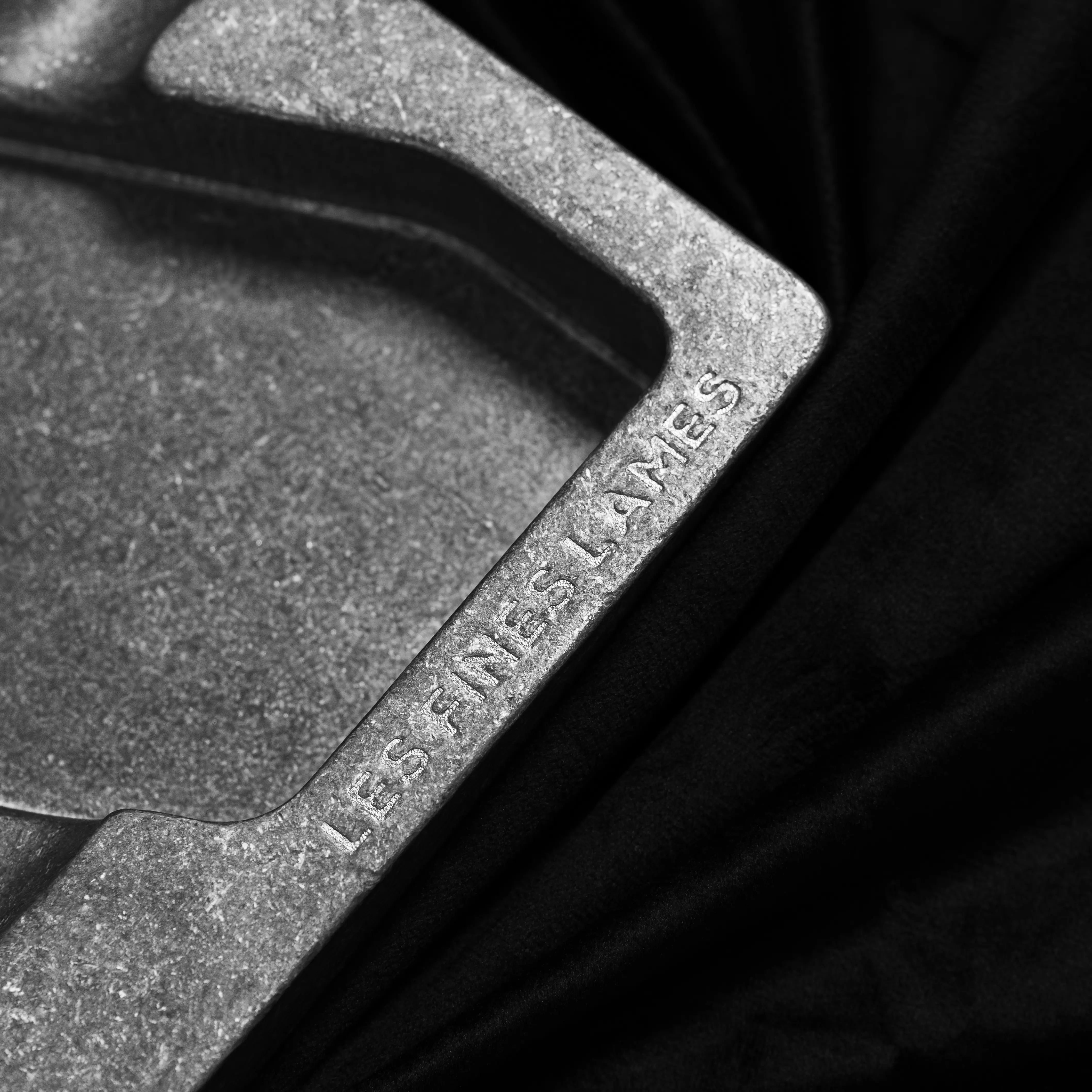 les-fines-lames-dyad-aschenbecher-raw-aluminium-duo image 5