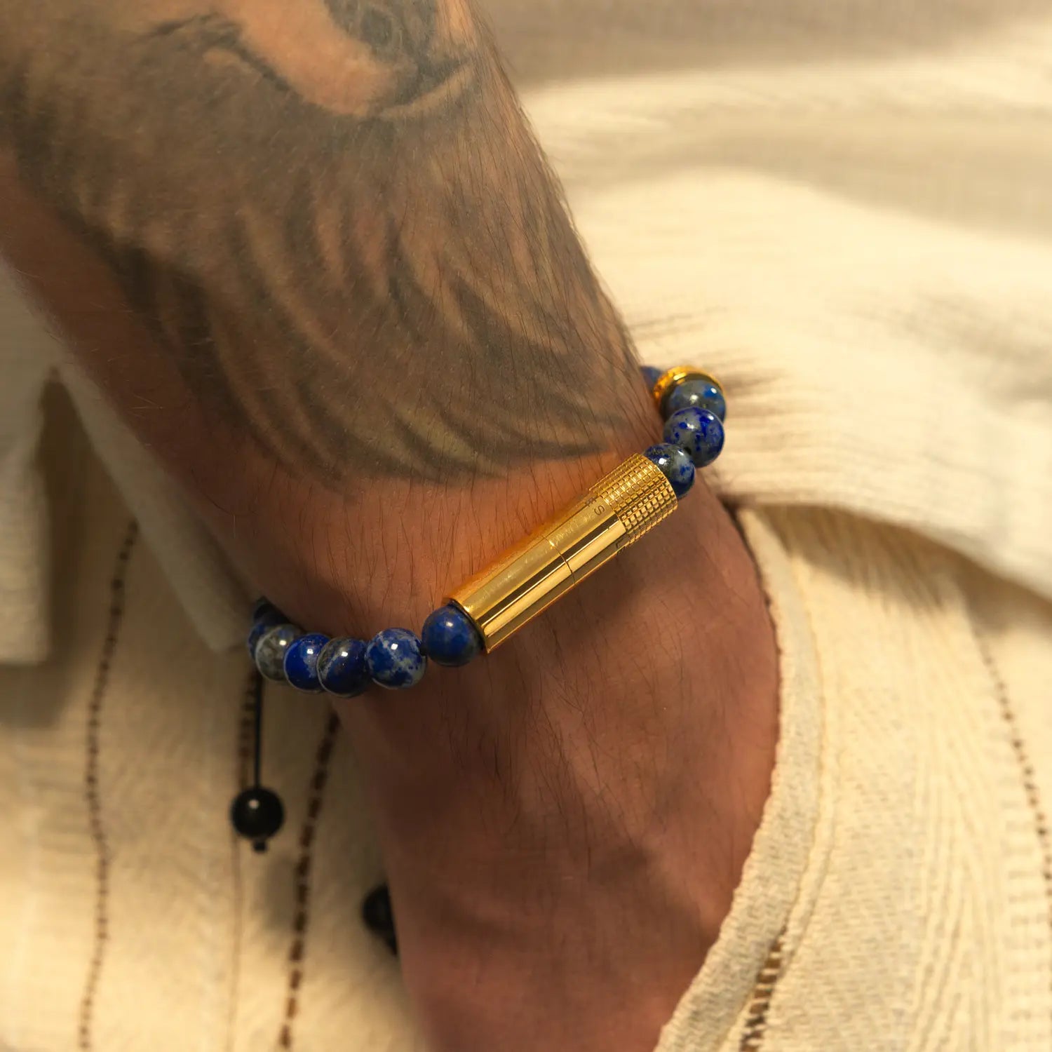 les-fines-lames-punch-bracelet-zigarrenschneider-noche-gold image 4