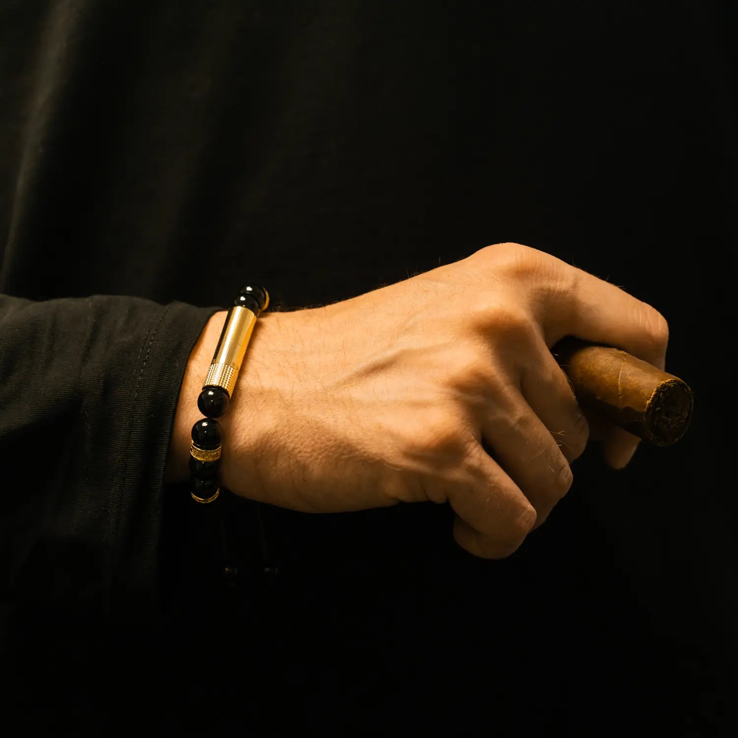 les-fines-lames-punch-bracelet-oscuro-gold-ring-punch-armband-verstellbar image 8