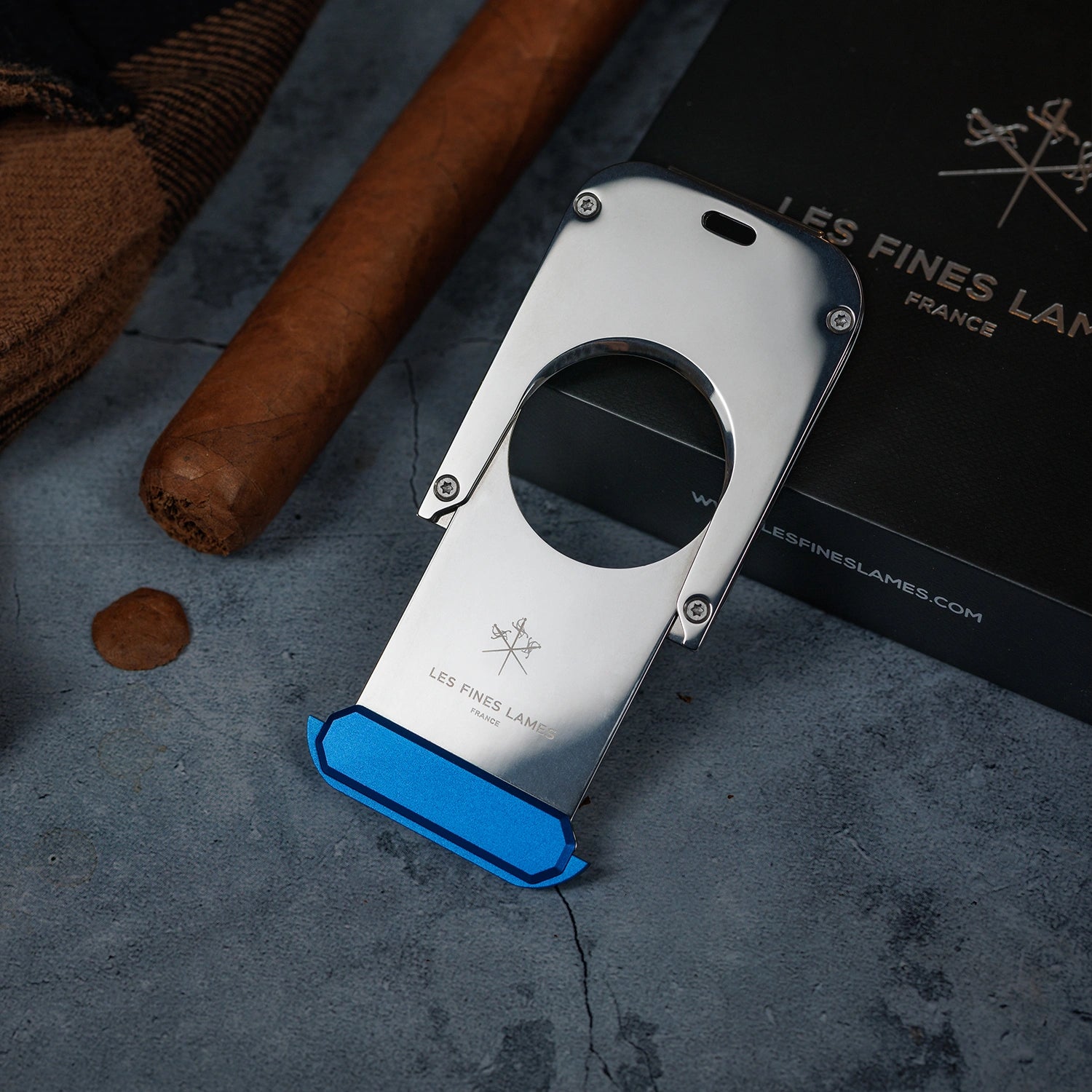 les-fines-lames-le-tag-clip-schneider-blue-doppelklinge image 3