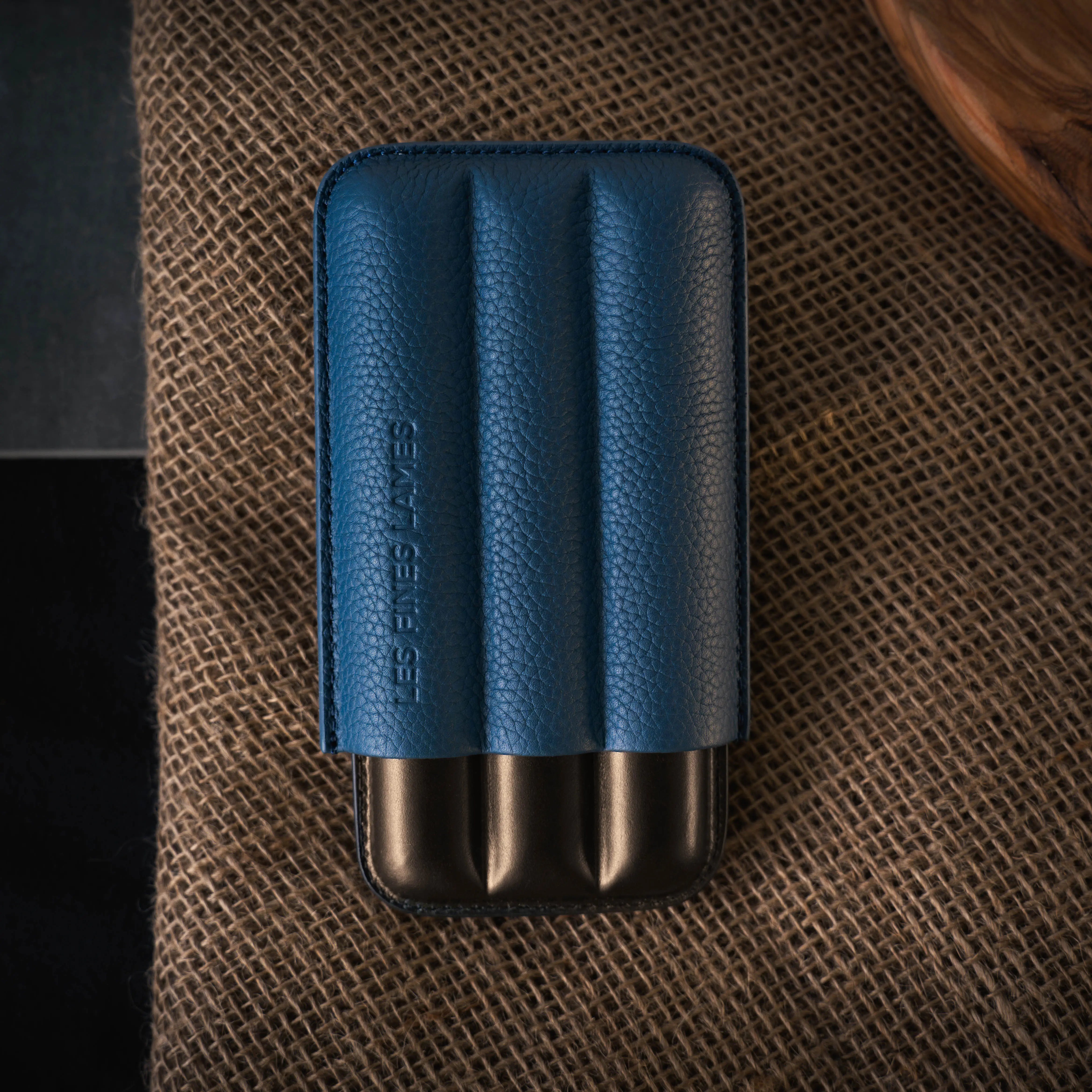 les-fines-lames-cigar-case-trio-zigarrenetui-blau-leder image 3